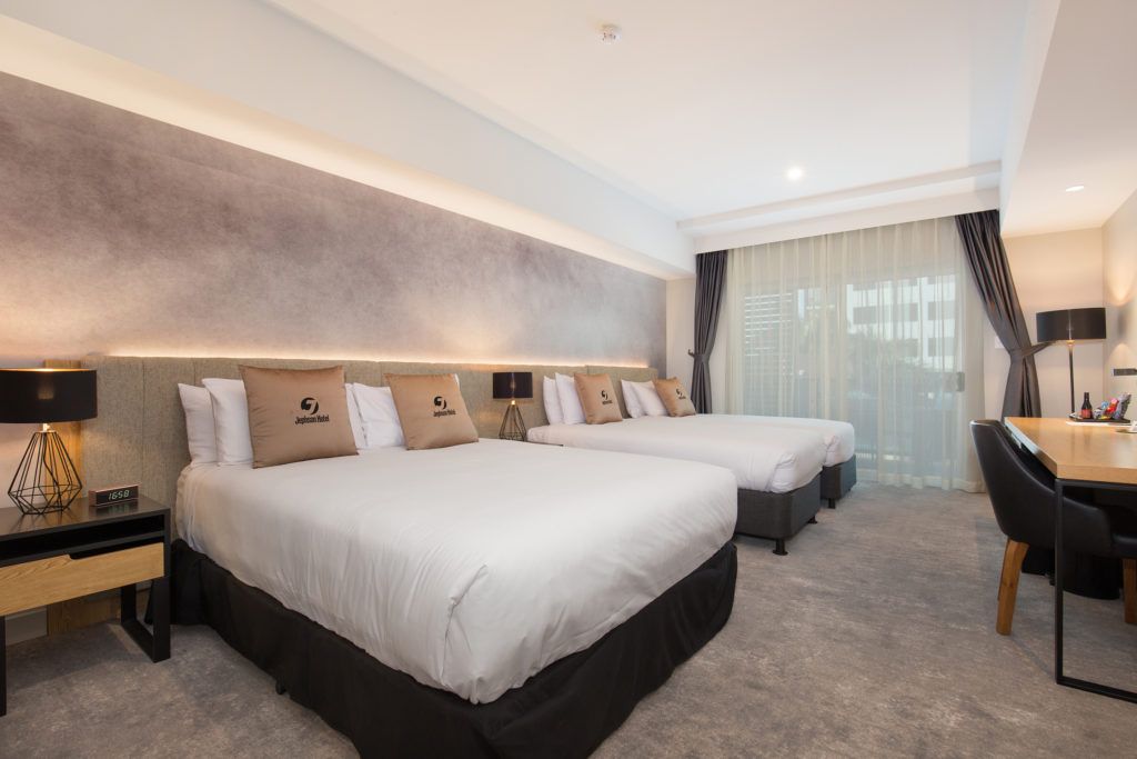 Family-Room